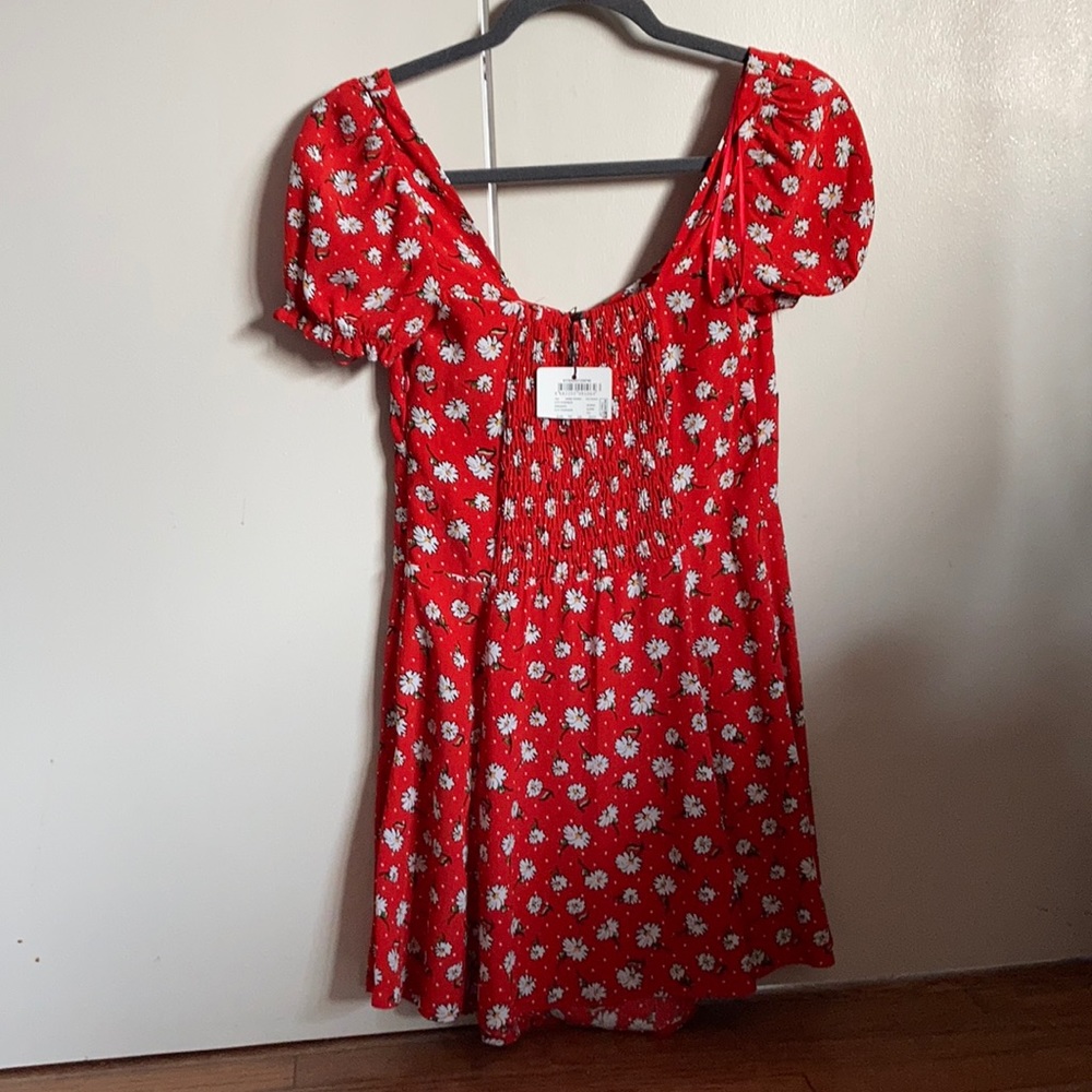 Dress - Picture 2 of 2